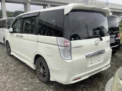 Honda STEPWGN SPADA