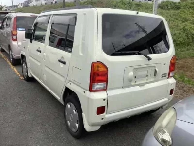 Daihatsu Naked