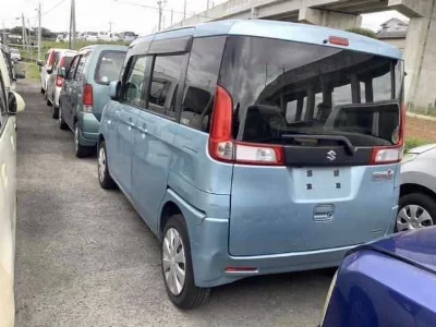 Suzuki Spacia