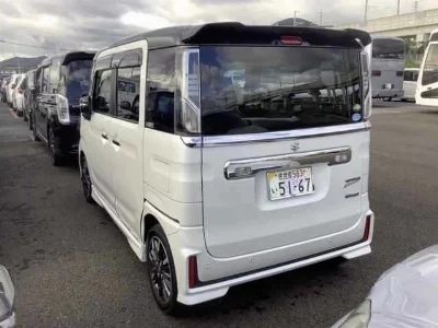 Suzuki Spacia Custom