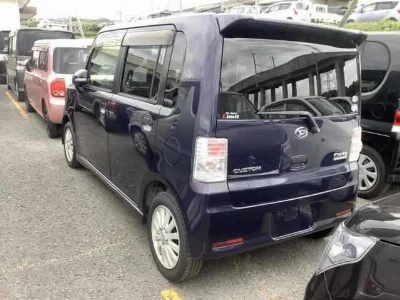 Daihatsu Move Conte