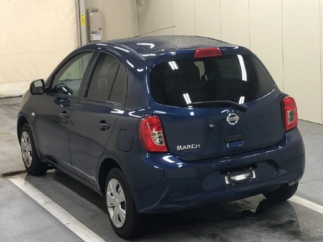 Nissan March  с аукциона в Японии