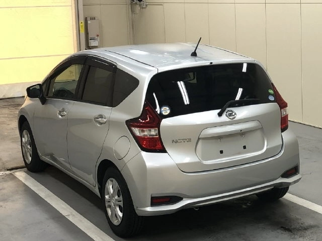 Nissan Note  с аукциона в Японии