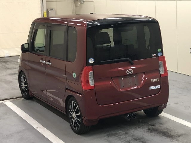 Daihatsu Tanto  с аукциона в Японии