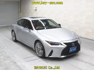 Lexus IS300h