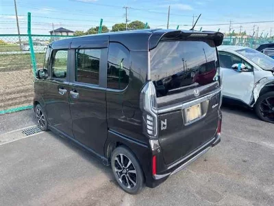 Honda N BOX CUSTOM