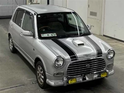 Daihatsu Mira Gino