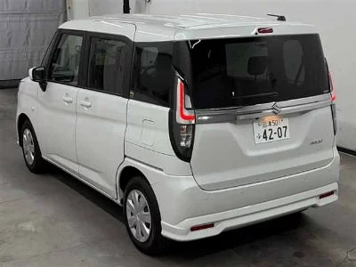 Suzuki Solio