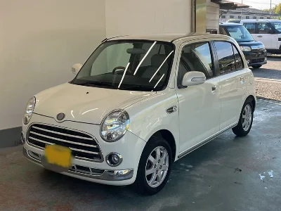 Daihatsu Mira Gino