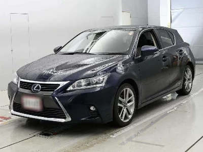 Lexus CT200h