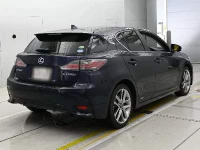 Lexus CT200h