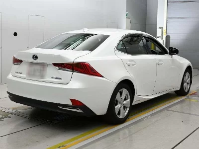 Lexus IS300h