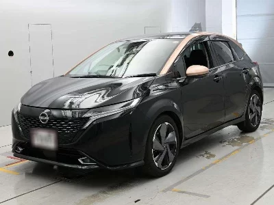 Nissan Aura
