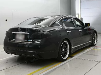 Nissan FUGA HYBRID