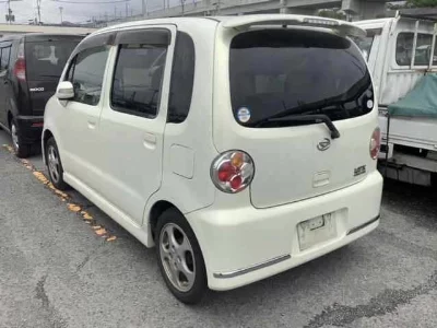 Daihatsu Move Latte
