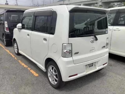 Daihatsu Move Conte
