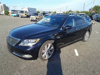 Lexus LS600h