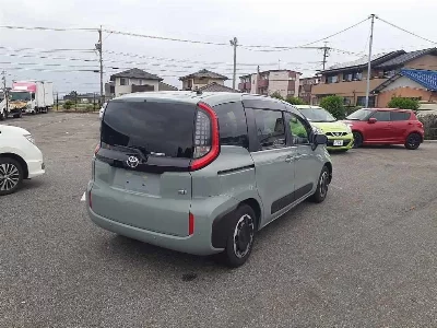 Toyota Sienta