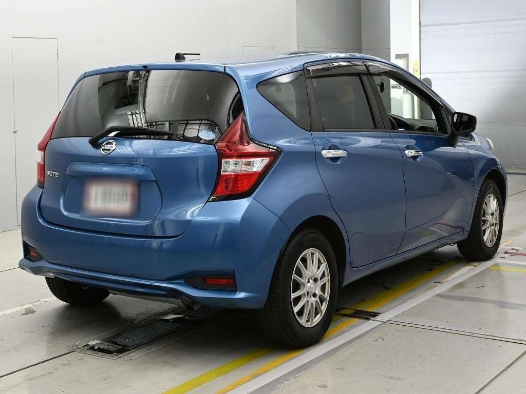 Nissan Note  с аукциона в Японии