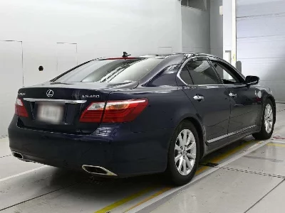 Lexus LS460L