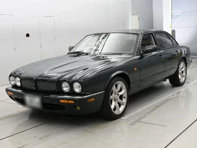 Jaguar XJ6