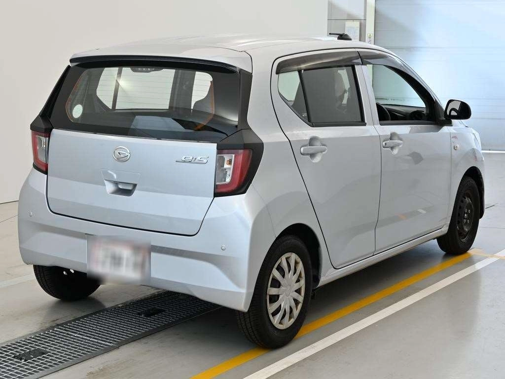 Daihatsu Mira e:S  с аукциона в Японии