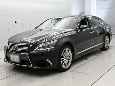 Lexus LS600hL