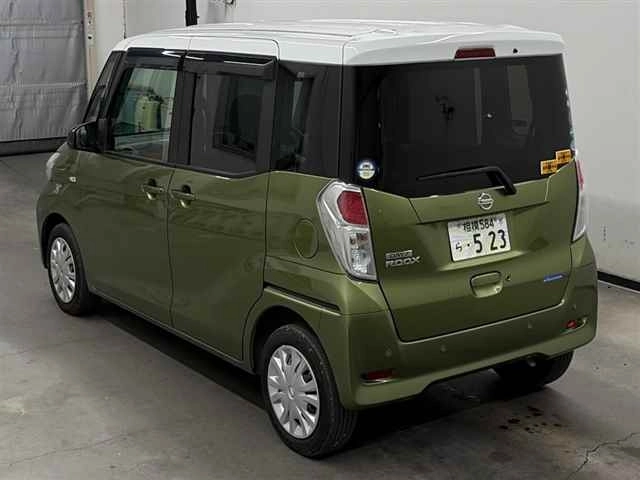 Nissan Dayz Roox  с аукциона в Японии
