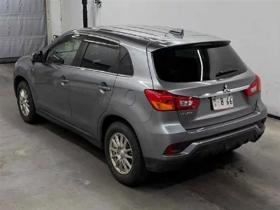 Mitsubishi RVR