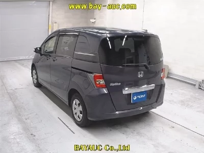 Honda Freed Spike