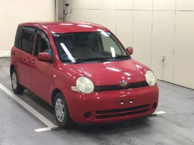 Toyota Sienta