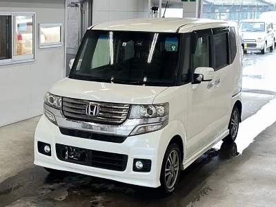 Honda N BOX CUSTOM