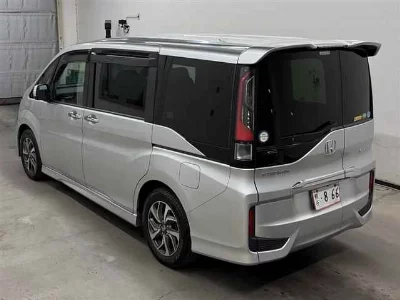 Honda STEPWGN SPADA