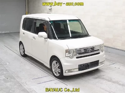 Toyota Pixis Space