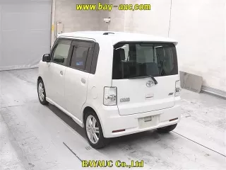 Toyota Pixis Space