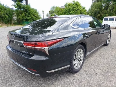 Lexus LS500h