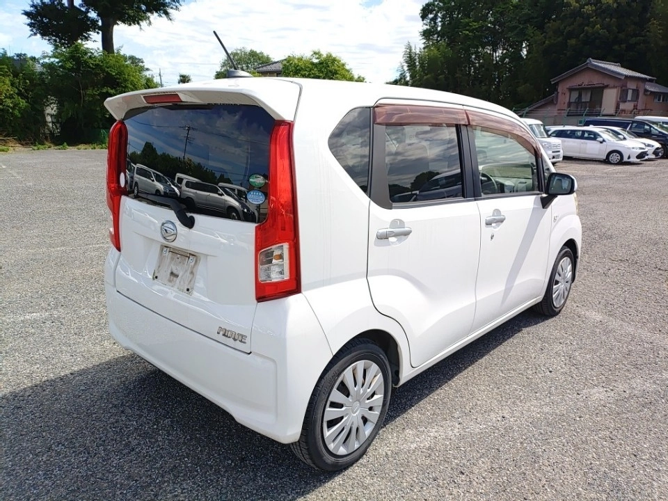 Daihatsu Move  с аукциона в Японии