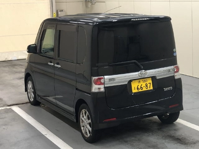 Daihatsu Tanto  с аукциона в Японии