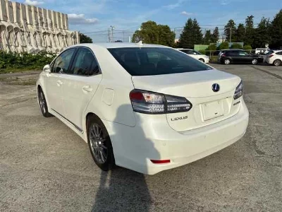 Lexus HS250h