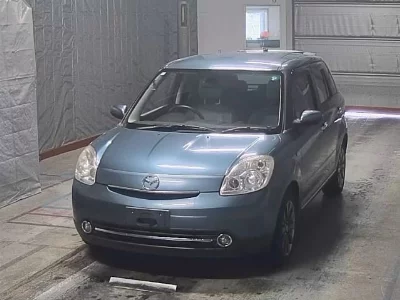 Mazda Verisa