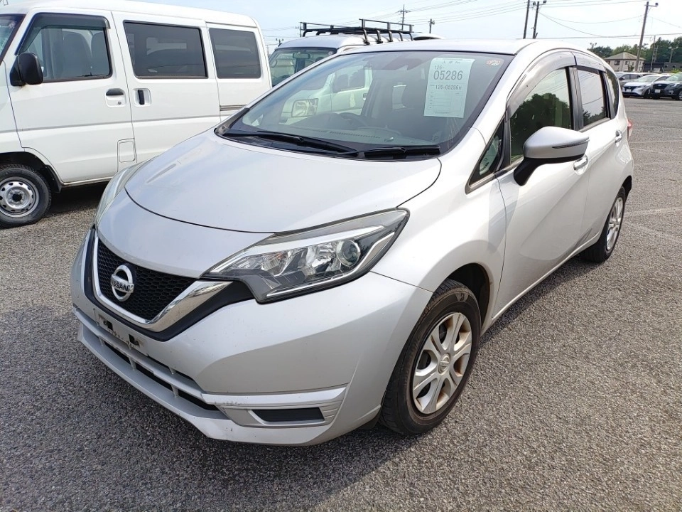 Nissan Note  с аукциона в Японии
