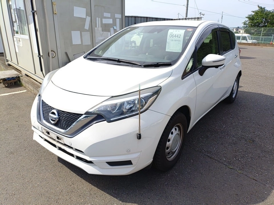 Nissan Note  с аукциона в Японии