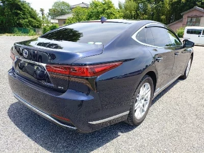 Lexus LS500h