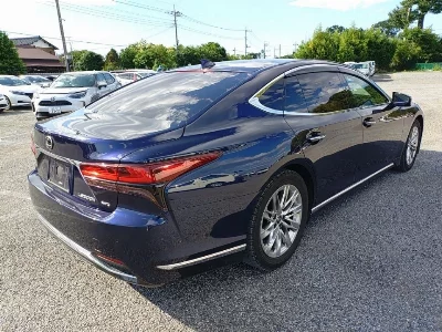 Lexus LS500h