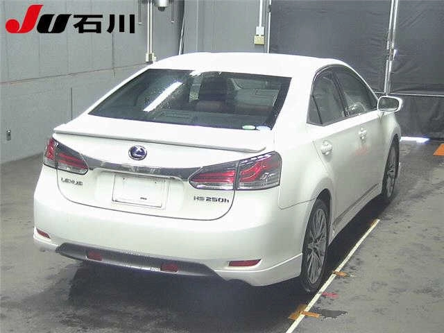 Lexus HS250h  с аукциона в Японии