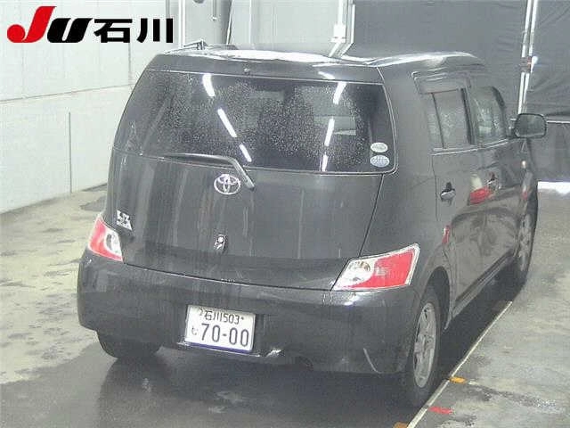 Toyota bB  с аукциона в Японии