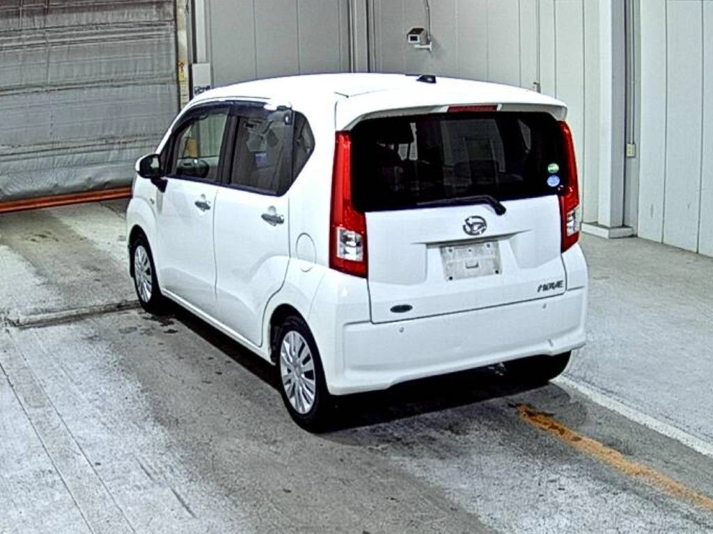 Daihatsu Move  с аукциона в Японии