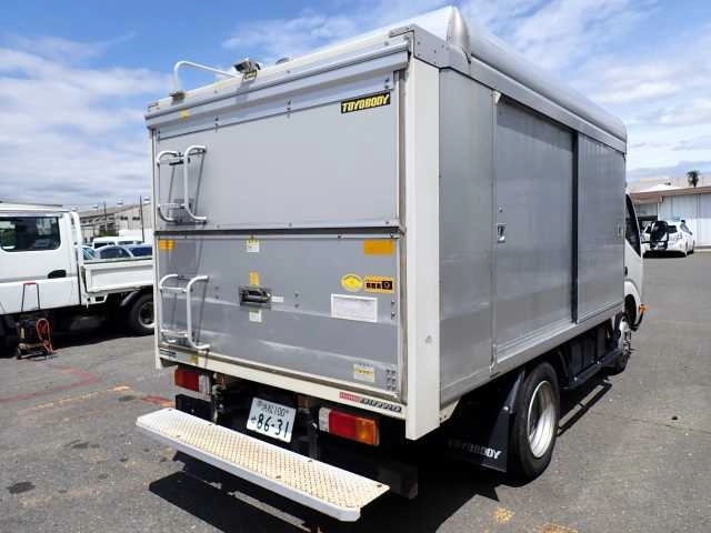 Hino Dutro  с аукциона в Японии