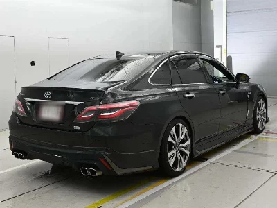 Toyota CROWN HYBRID