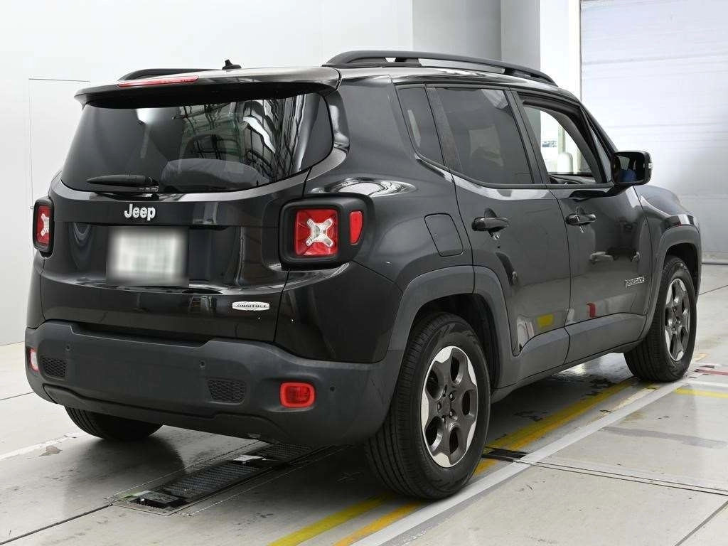 Jeep Renegade  с аукциона в Японии